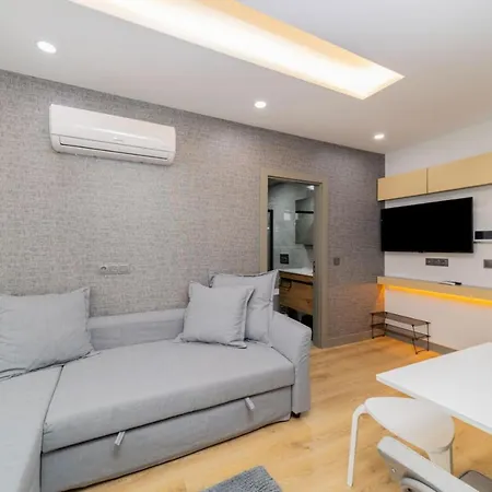 Apartment Chic Flat With Central Location In Muratpasa Antalya